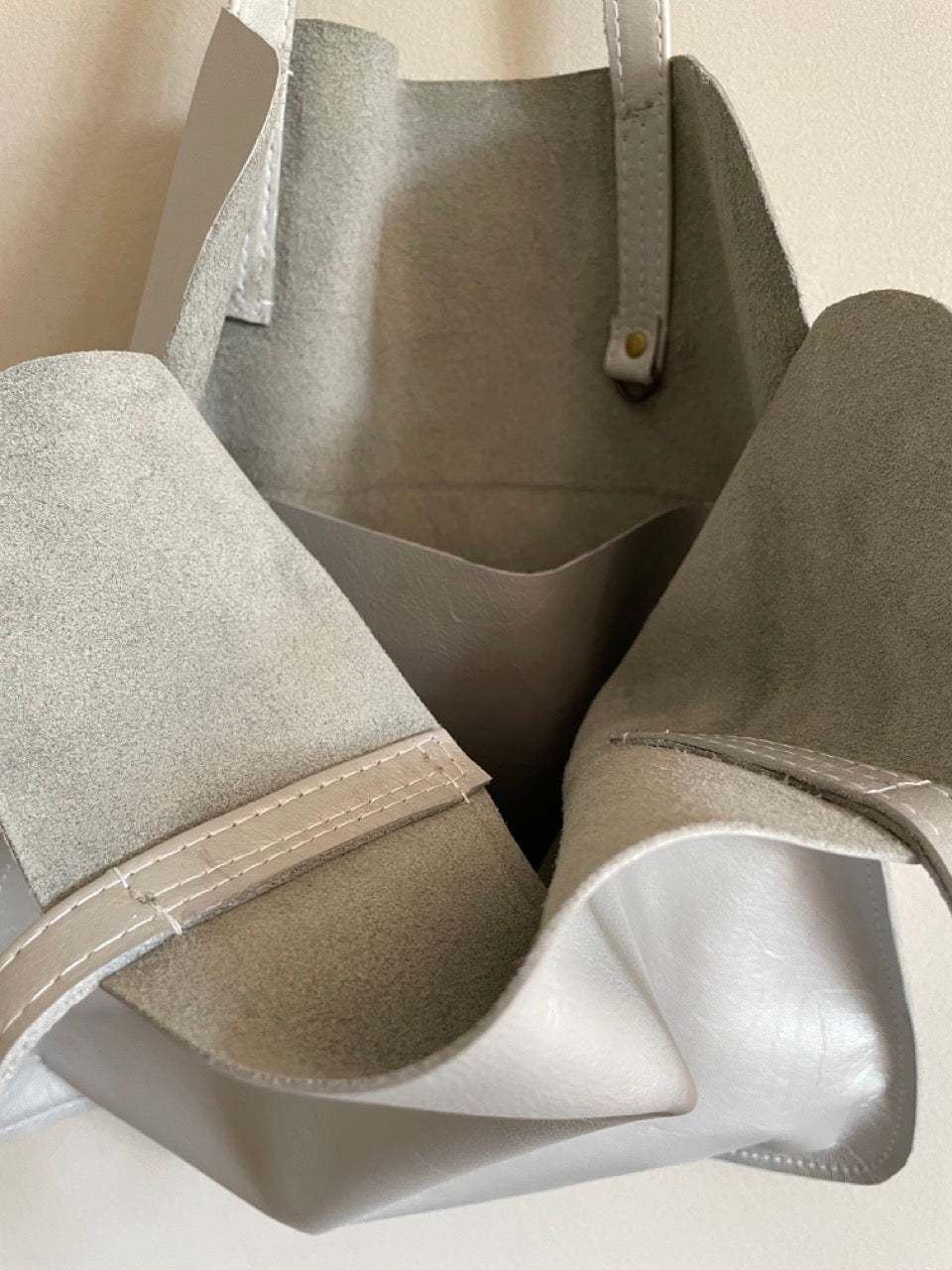 Marmalade Large Leather Tote Bag 45 x 45cm - Colour: Silver