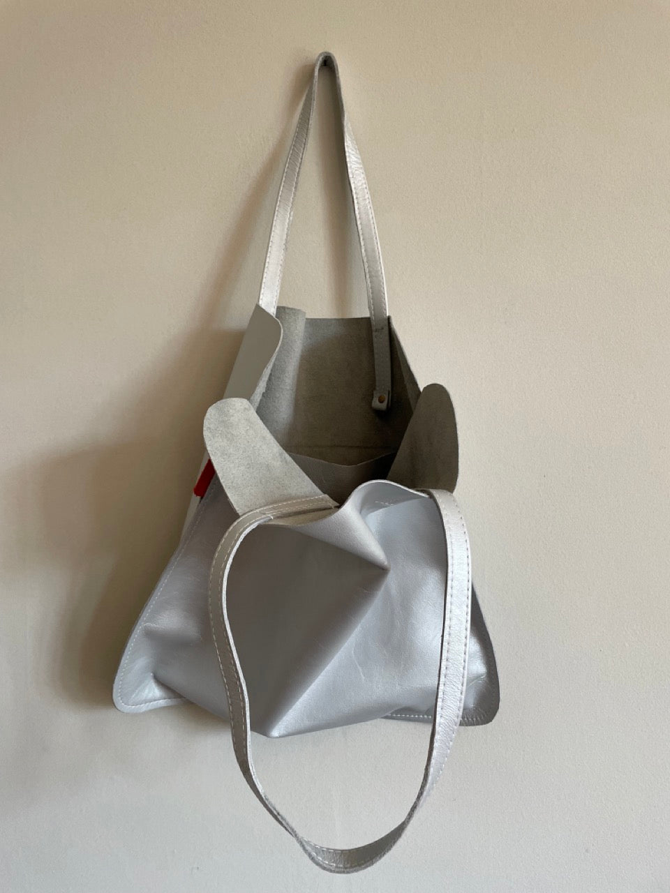 Marmalade Large Leather Tote Bag  45 x 45cm - Colour: Silver