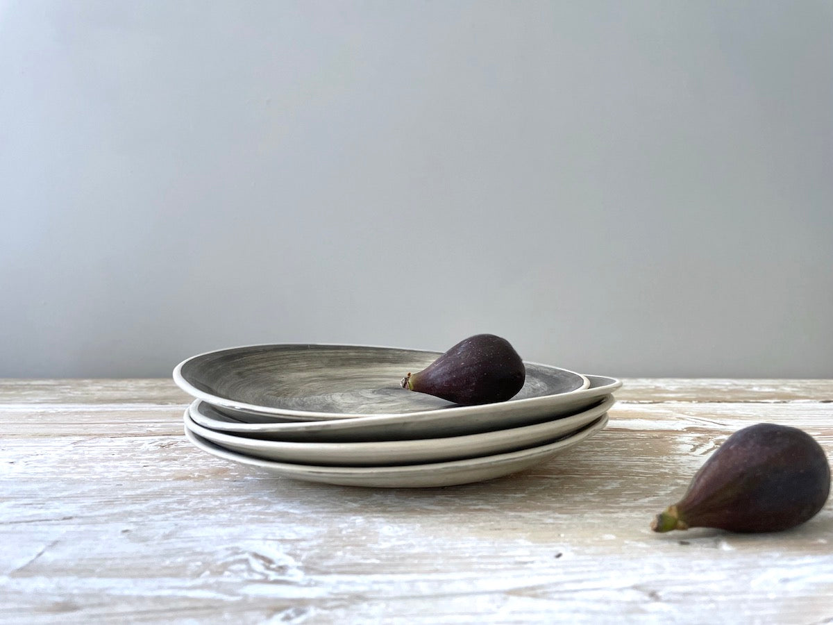 Wonki Ware Side Plates 23cm - Plain Wash Charcoal - Set of 4