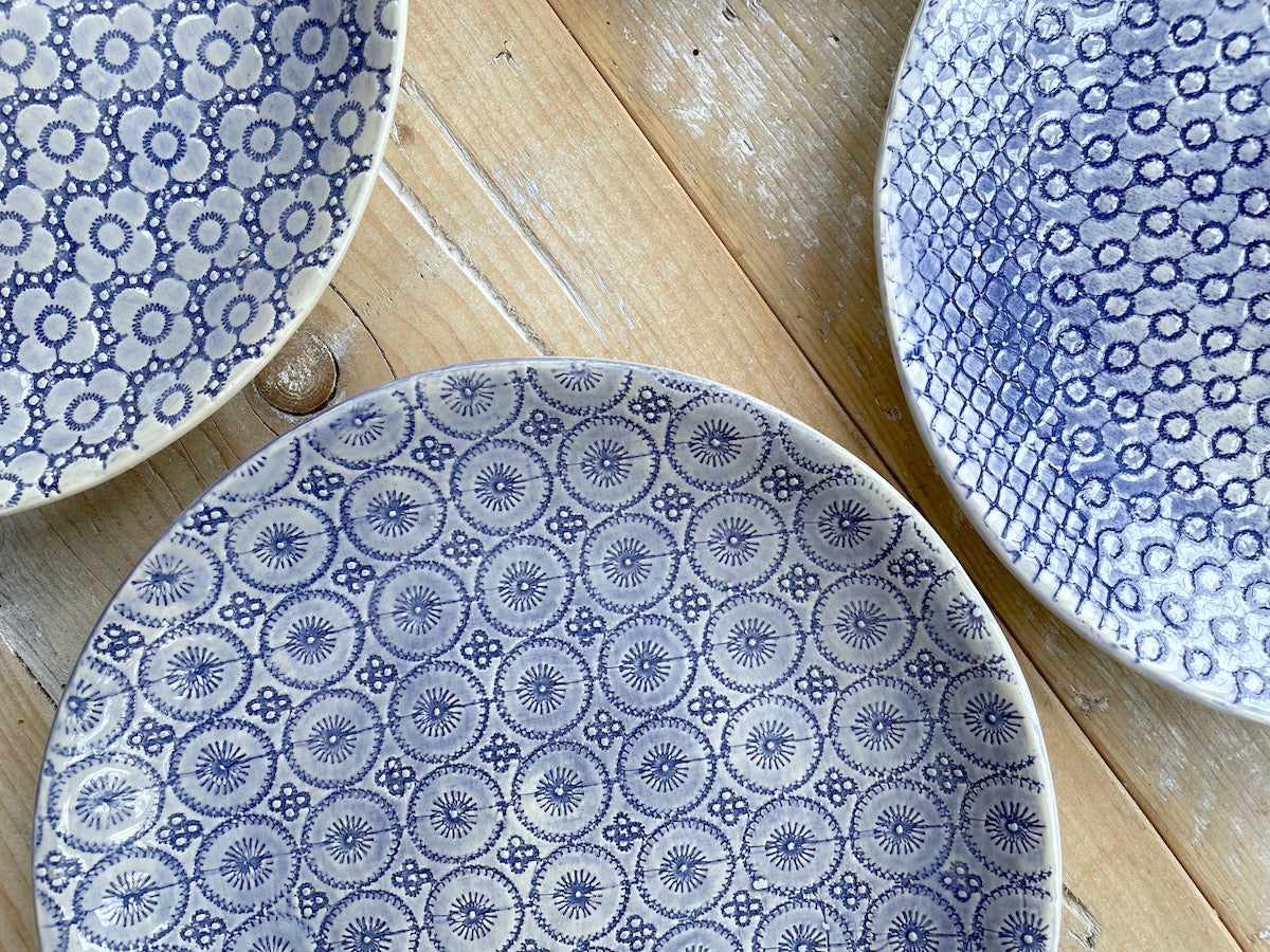 Wonki Ware Side Plates 23cm - Blue patterned - Set of 4