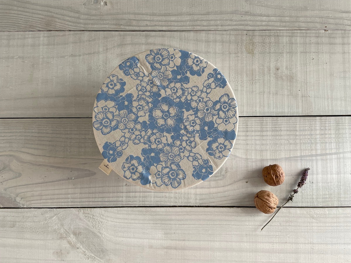 Halo Dish and Bowl Cover Large Set of 3 African Flowers | Gabriele Jacobs