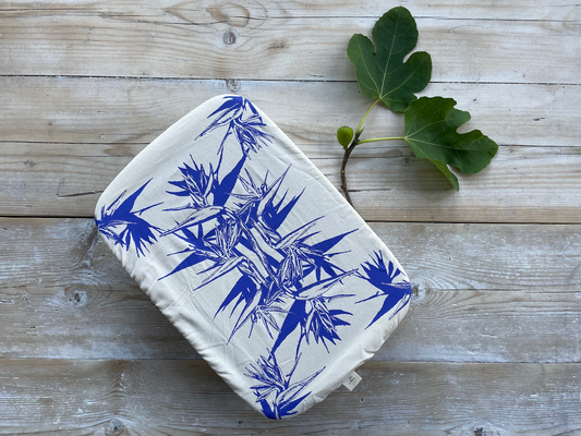 Halo Dish and Casserole Cover Rectangle African Flowers | Gabriele Jacobs