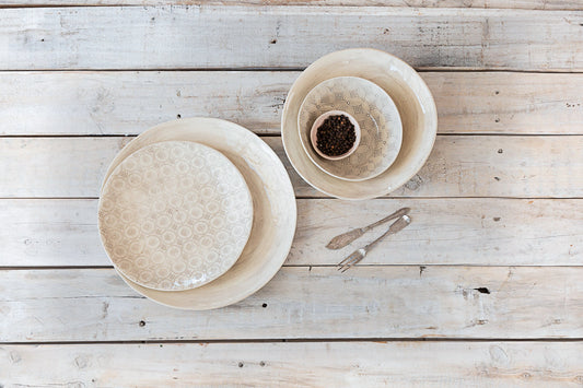 Wonki Ware 16 Piece Dinner Service - Warm Grey Patterned and Warm Grey Wash