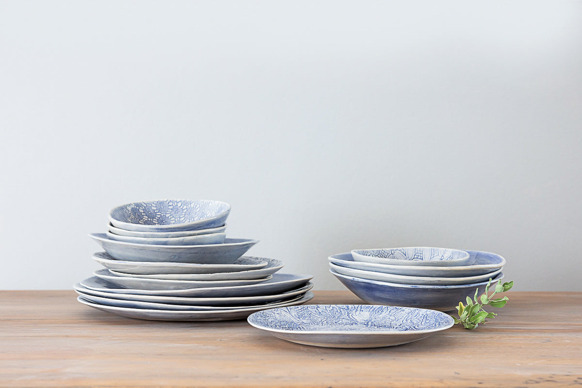 16-Piece Dinner Set - Blue Patterned & Blue Wash