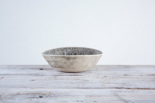 Wonki Ware 16-Piece Dinner Service - Charcoal Patterned