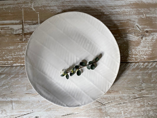 Wonki Ware Dinner Plate 28cm - Herringbone Pattern - White