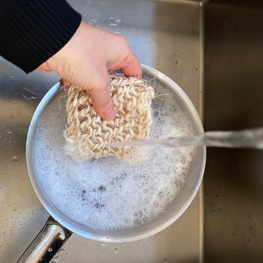 Kitchen Scourer | eco-friendly scrub for pots and pans