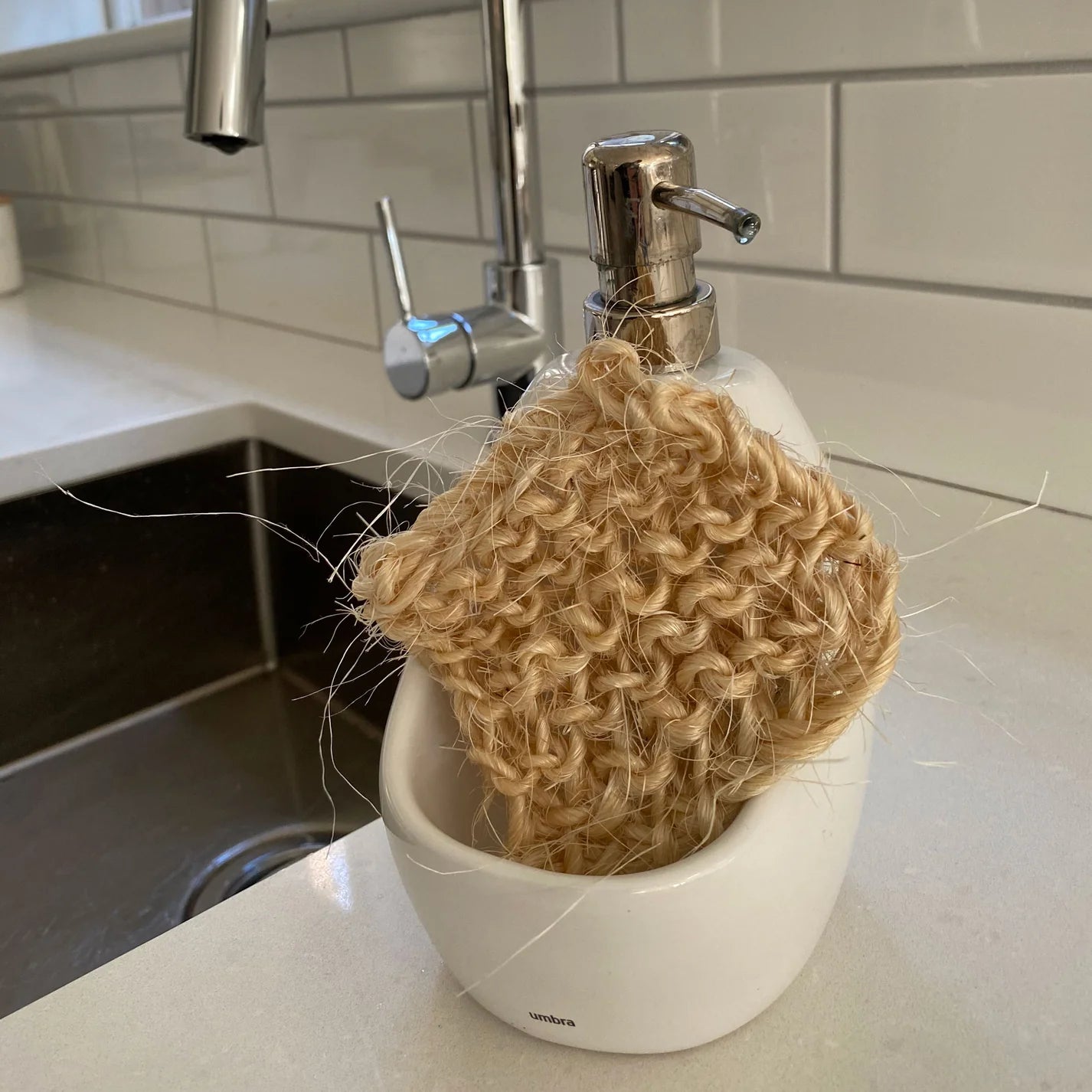 Kitchen Scourer | eco-friendly scrub for pots and pans