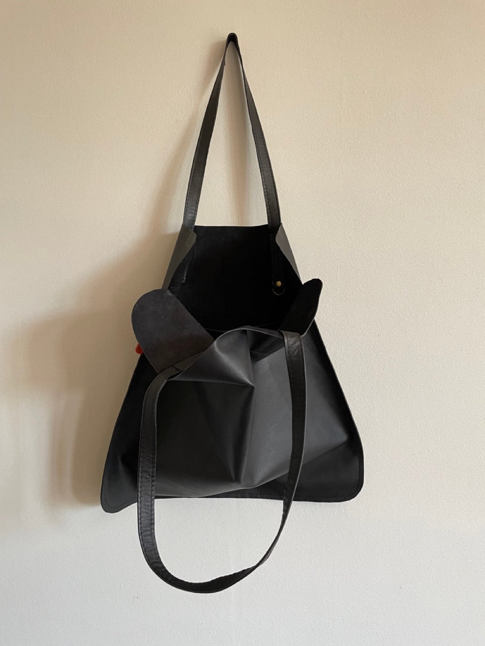Marmalade Large Leather Tote Bag  45 x 45cm - Colour: Black