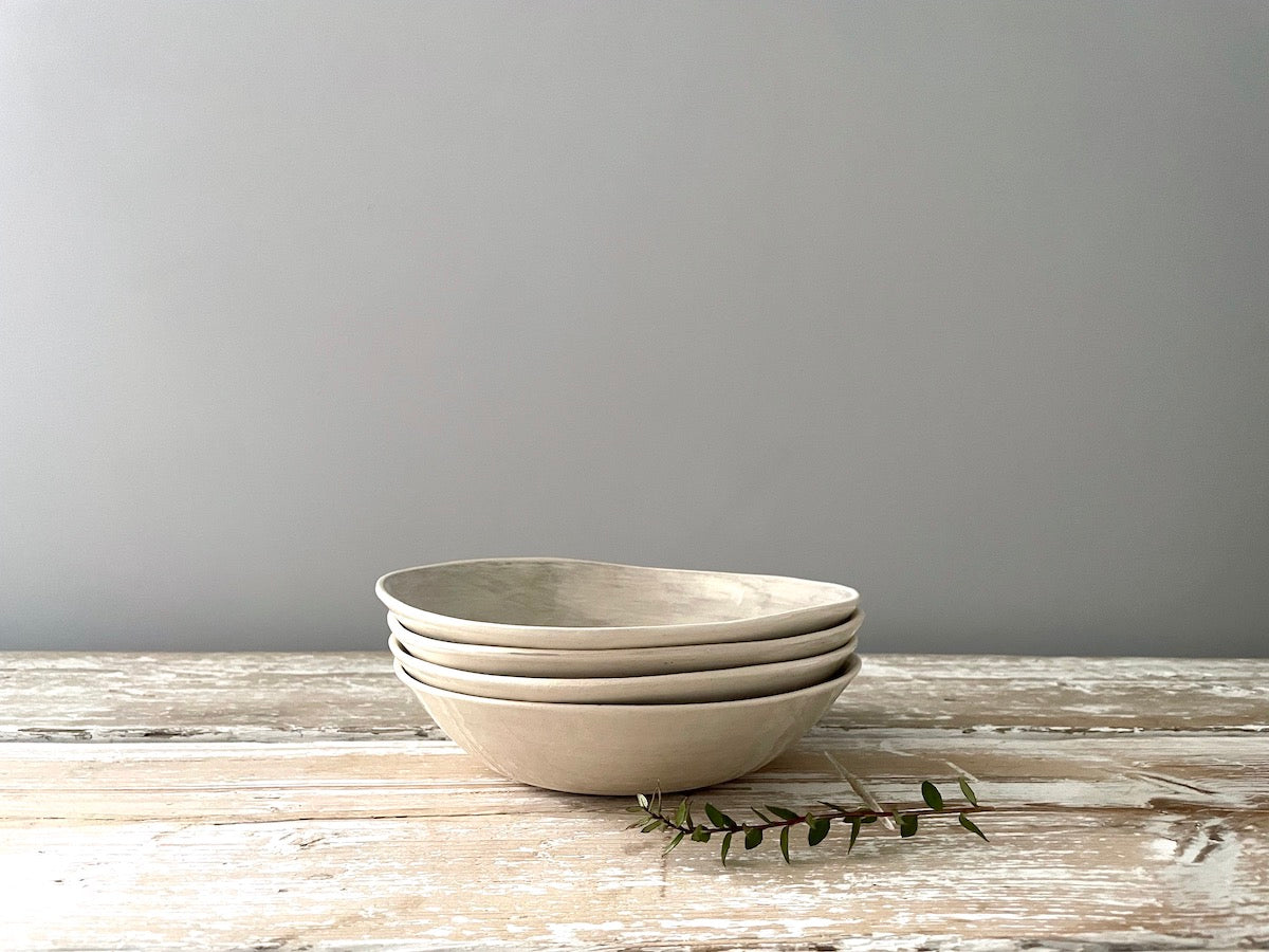 Wonki Ware 16 Piece Dinner Service – Plain Wash – Warm Grey