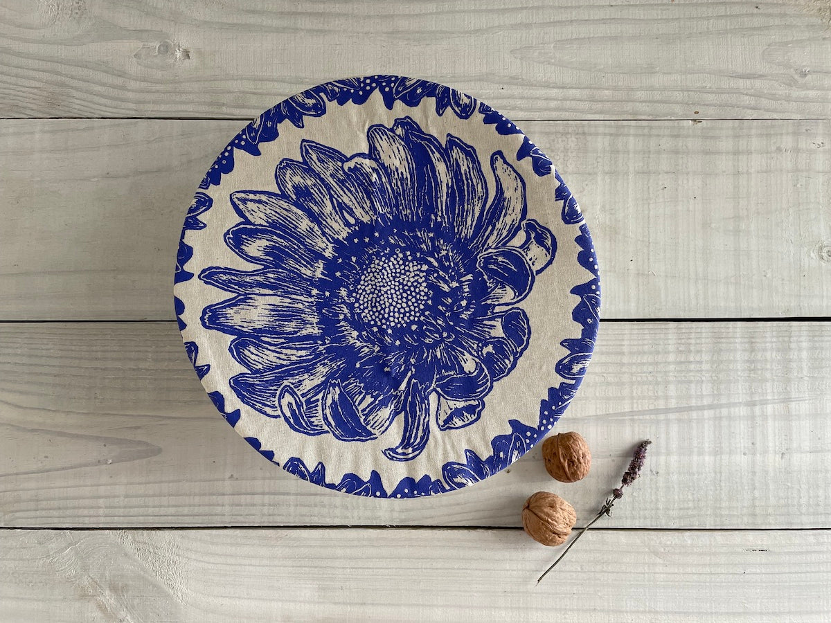 Halo Dishcover - Large Midnight Blue African Flower